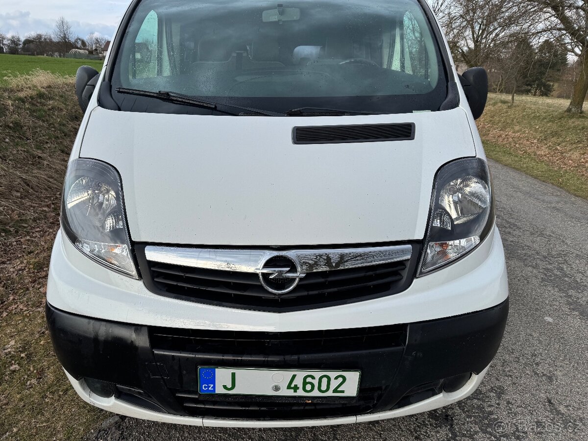 Opel Vivaro 2.0 2008 - 2