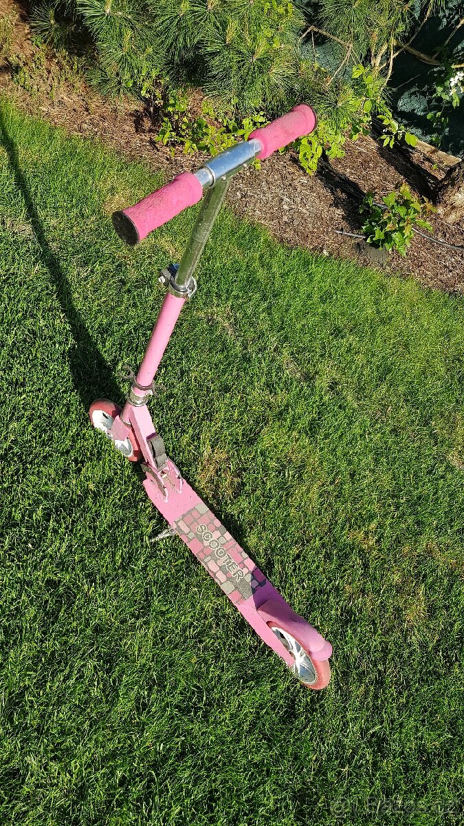 Dětská koloběžka Scooter - 2