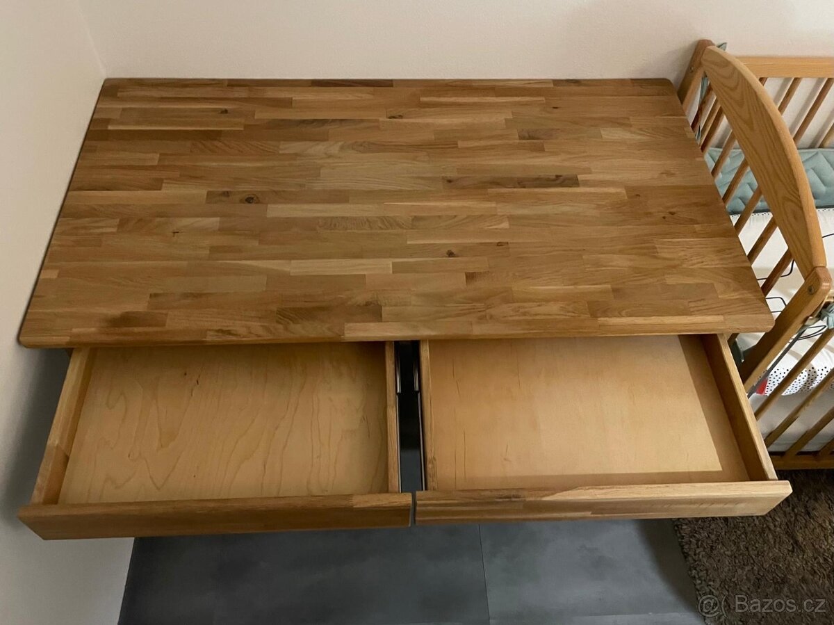 Pracovní stůl - 2
