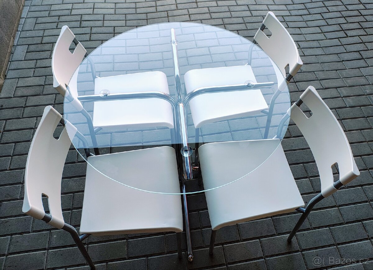 Skleněný jídelní stůl+ 4 židle - 2