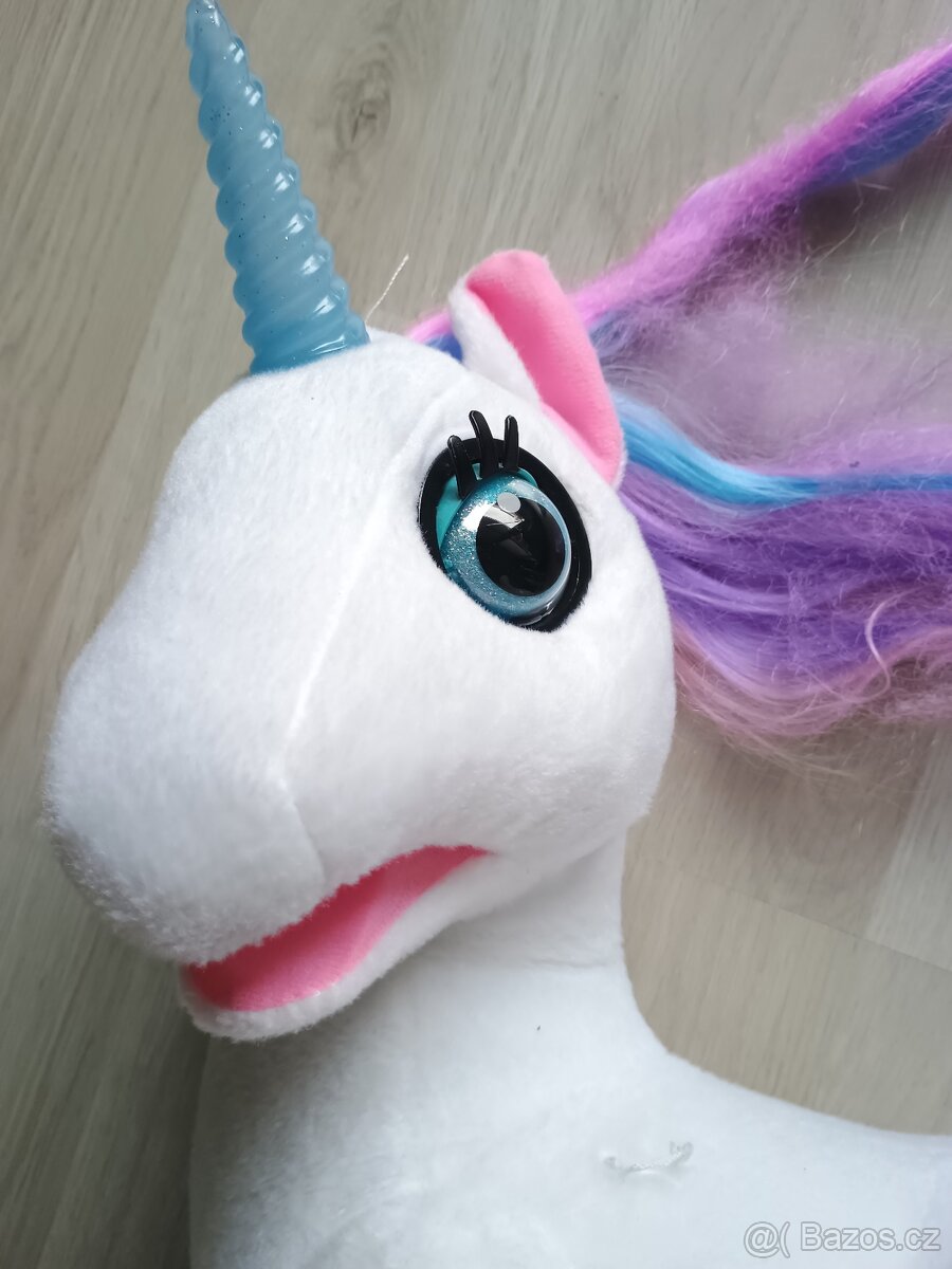 Luna mluvící jednorožec - 2