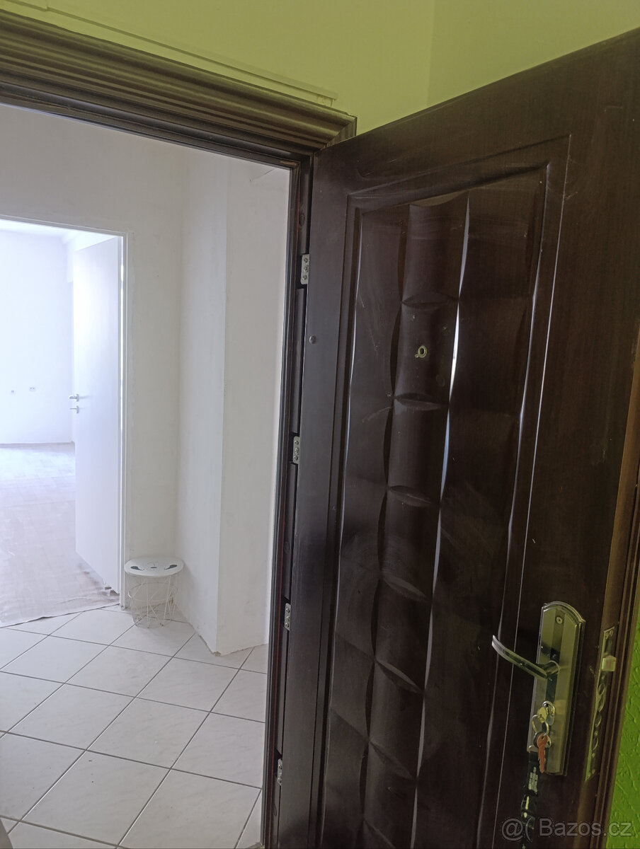 2+1 Karlovy Vary - 2