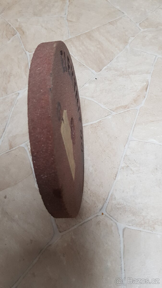 Brusný růžový kotouč 200x20x32 - 2