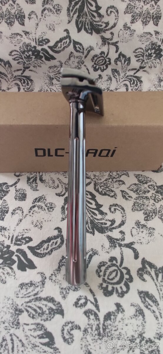 Holící strojek YAQI SE Katana - 2