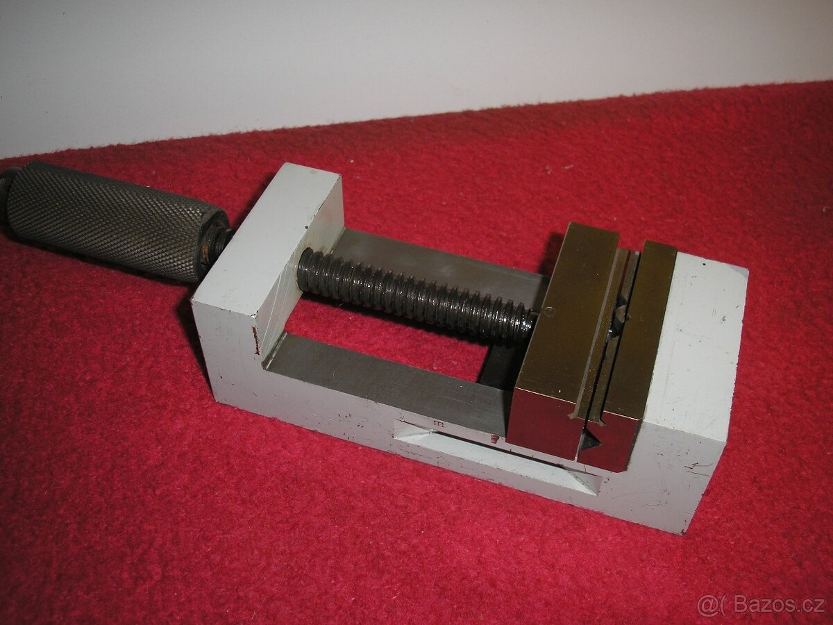 Nástrojařský svěrák prizmatický - 2