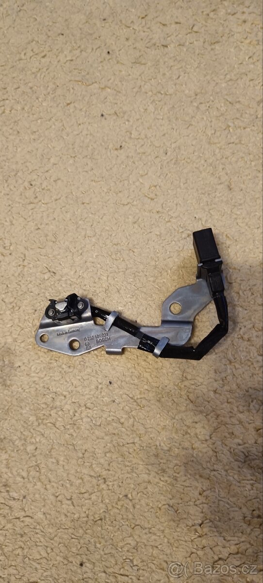 Hallův snímač 1.6MPI 74kw, 06A905161B - 2