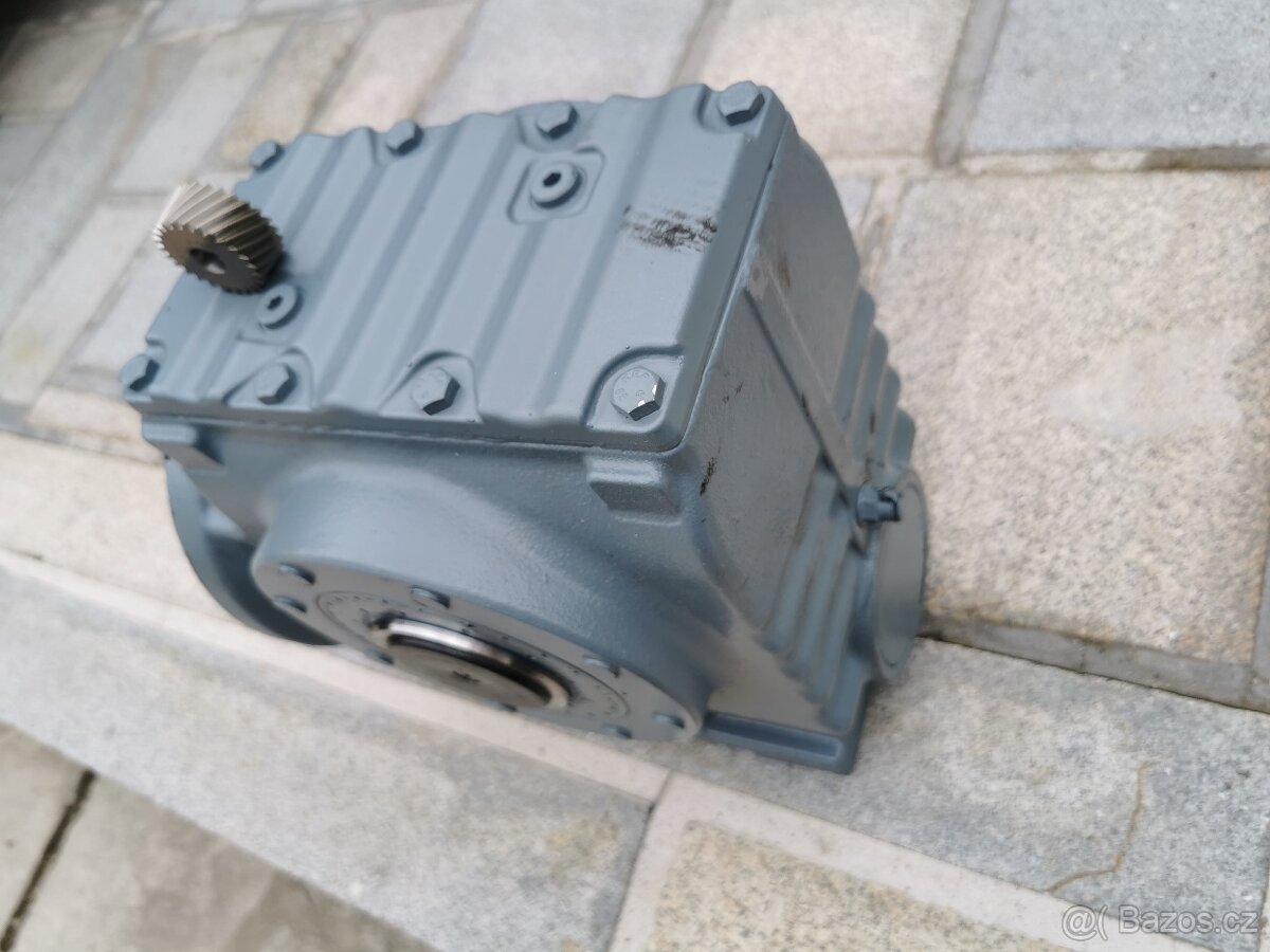 SEW Eurodrive Úhlová převodovka - 2