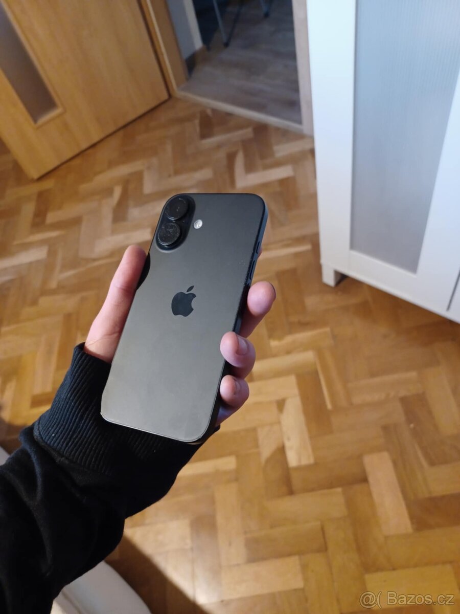 iPhone 16, 128 gb, černý - 2