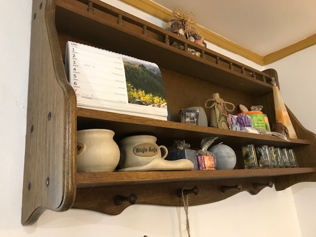 Kuchyňská police - 2