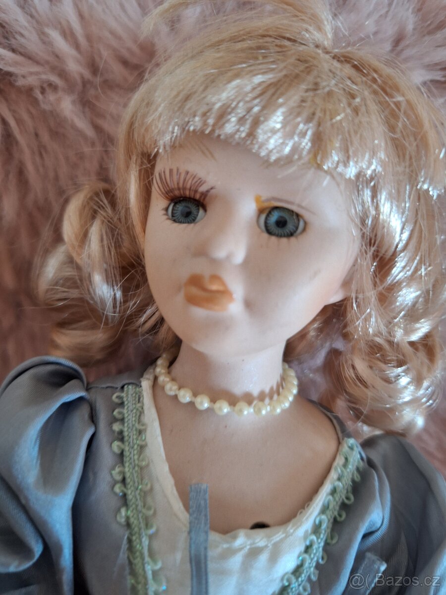 Porcelánová panenka 20 cm - 2