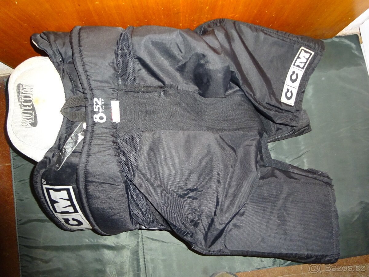 Hokejové kalhoty CCM vel.M - 2