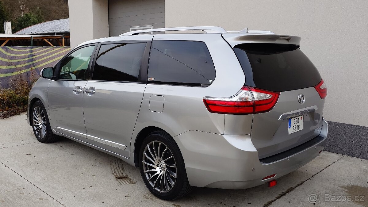 Toyota Sienna 3,5i 4x4 7 míst - 2
