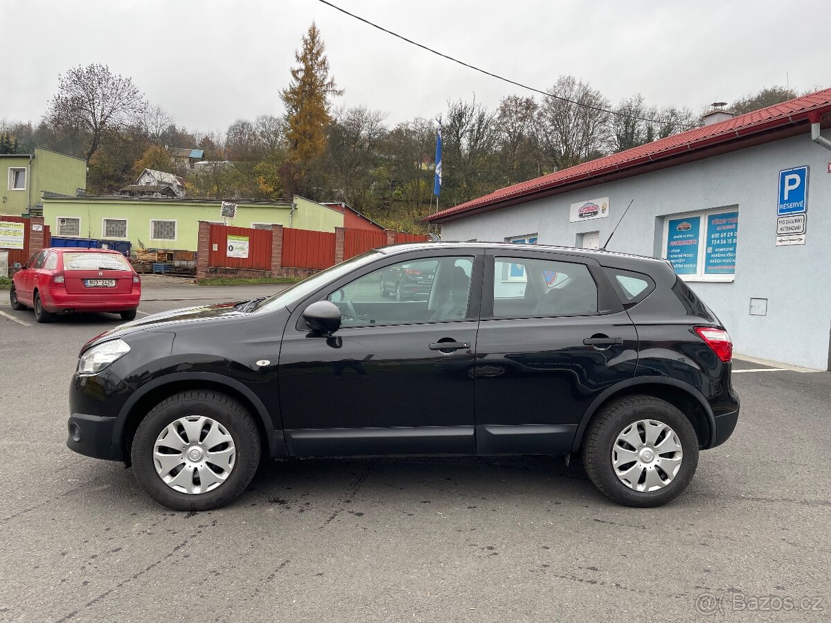 Nissan Qashqai, 1,6 86kW, SERVISKA, TOP STAV - 2