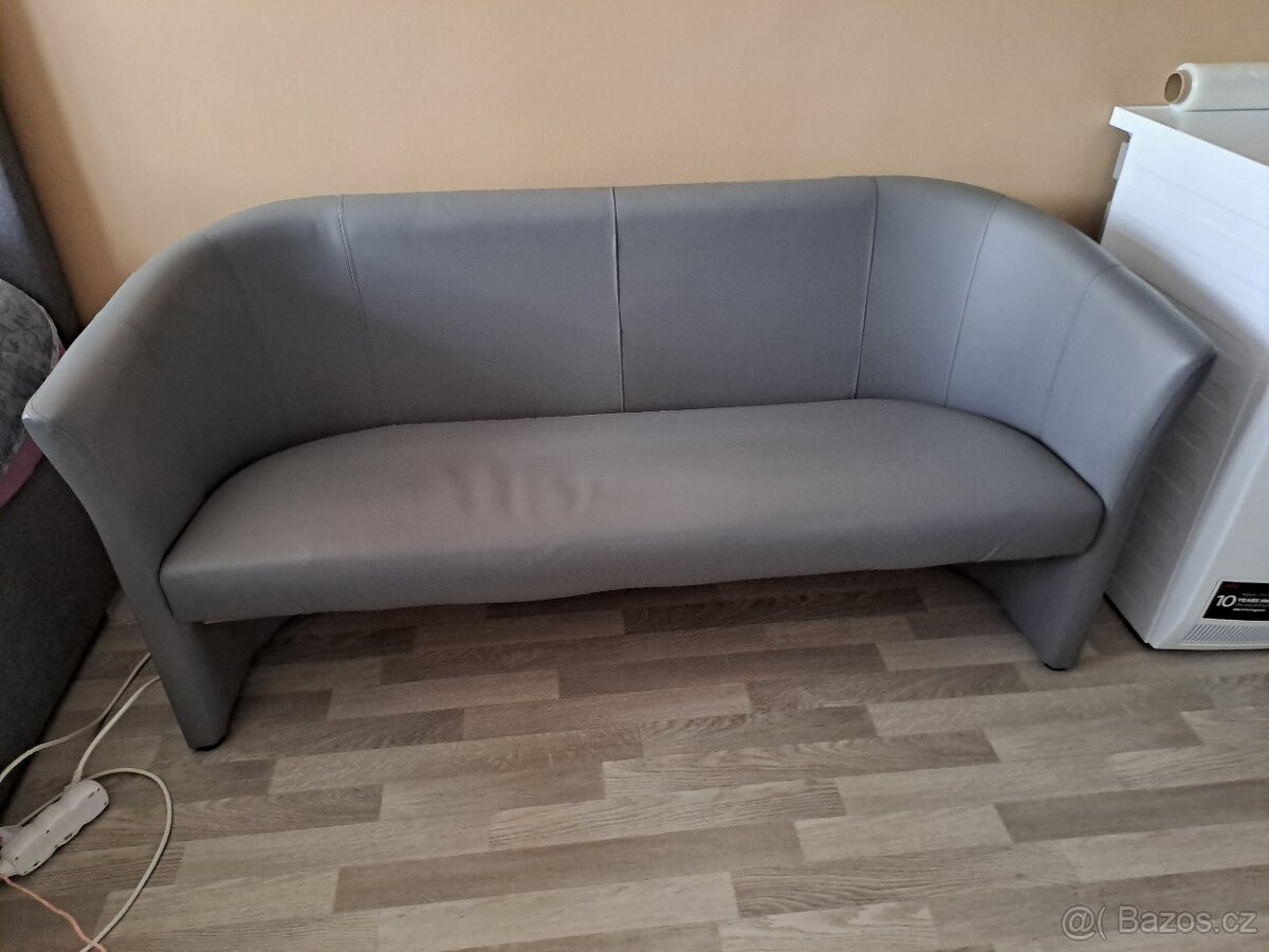 Trojsedák, lavice, sedačka - 2