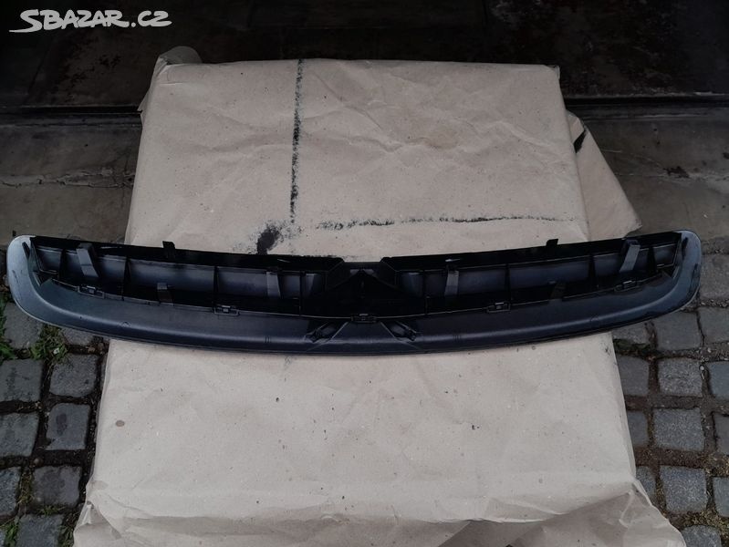 Přední mřížka Citroen Xara 9650059677. - 2