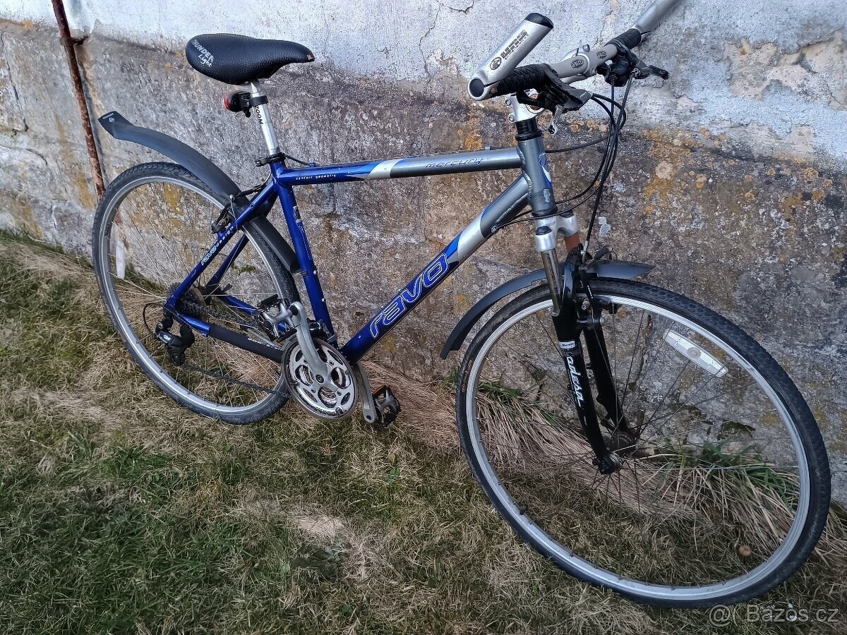 Trekové kolo zn. Ravo - 2