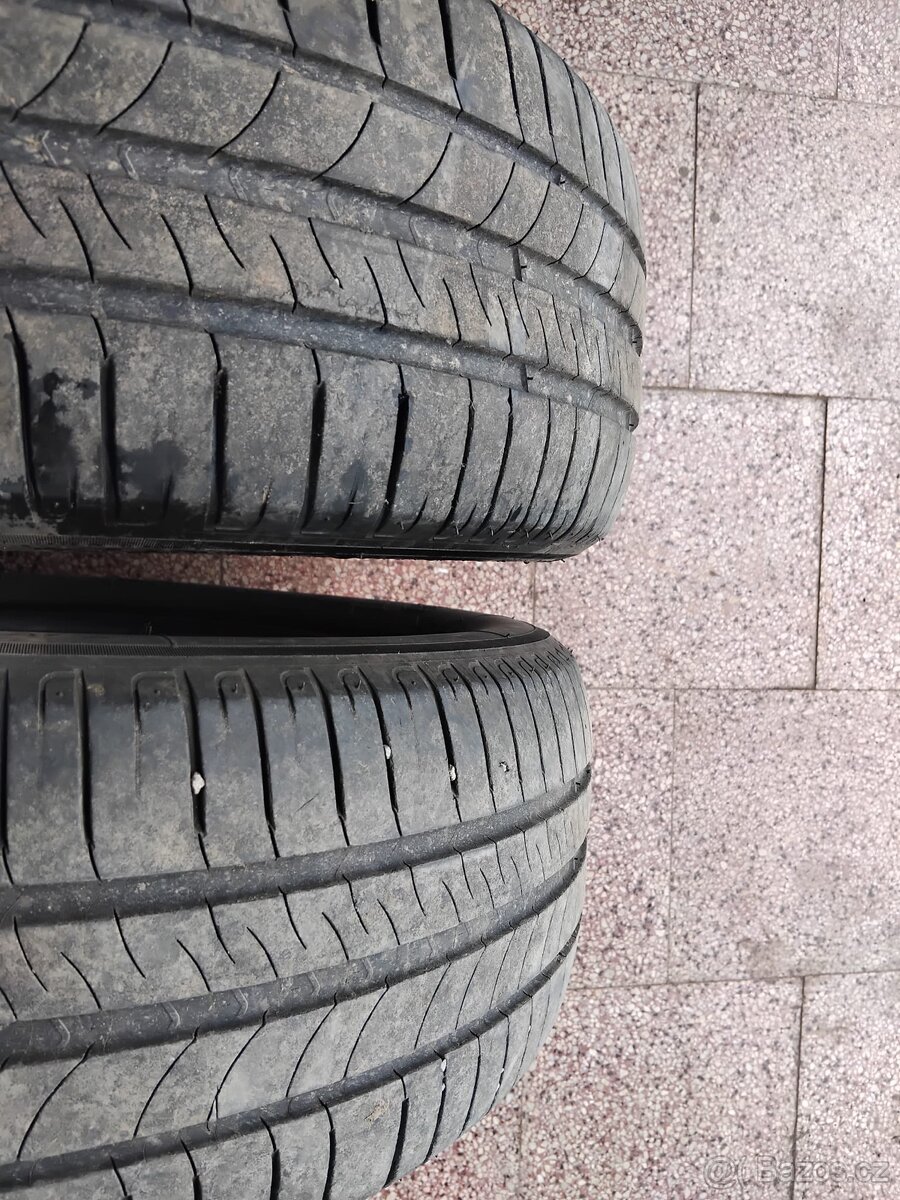 Letní pneu Michelin 205/55R16 - 2