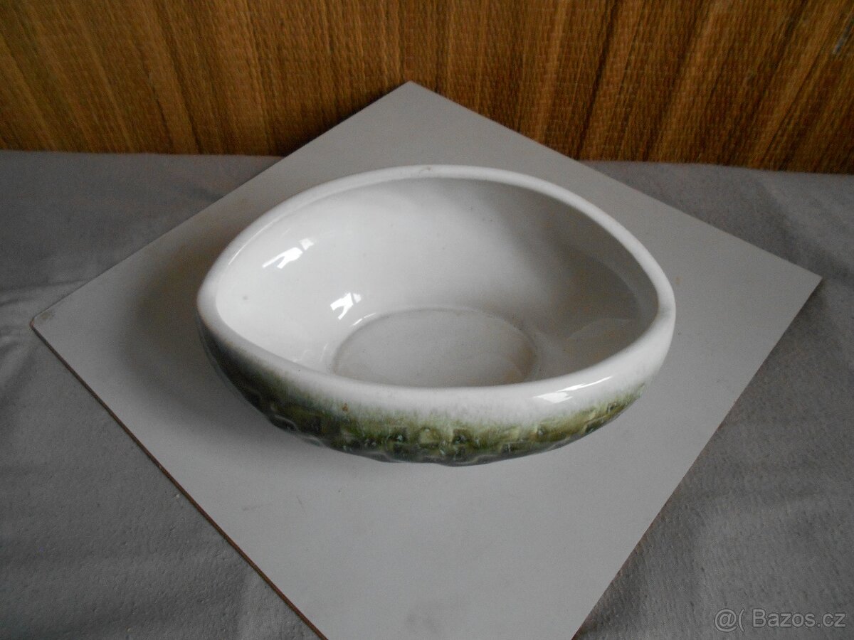Stará, keramická miska. Značeno Dittmar Urbach - 2