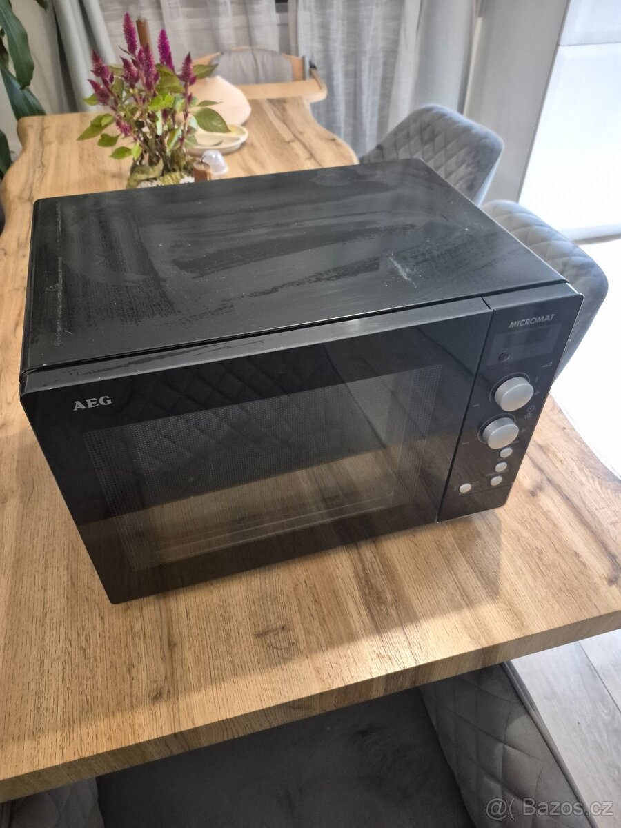 Mikrovlnná trouba AEG - 2