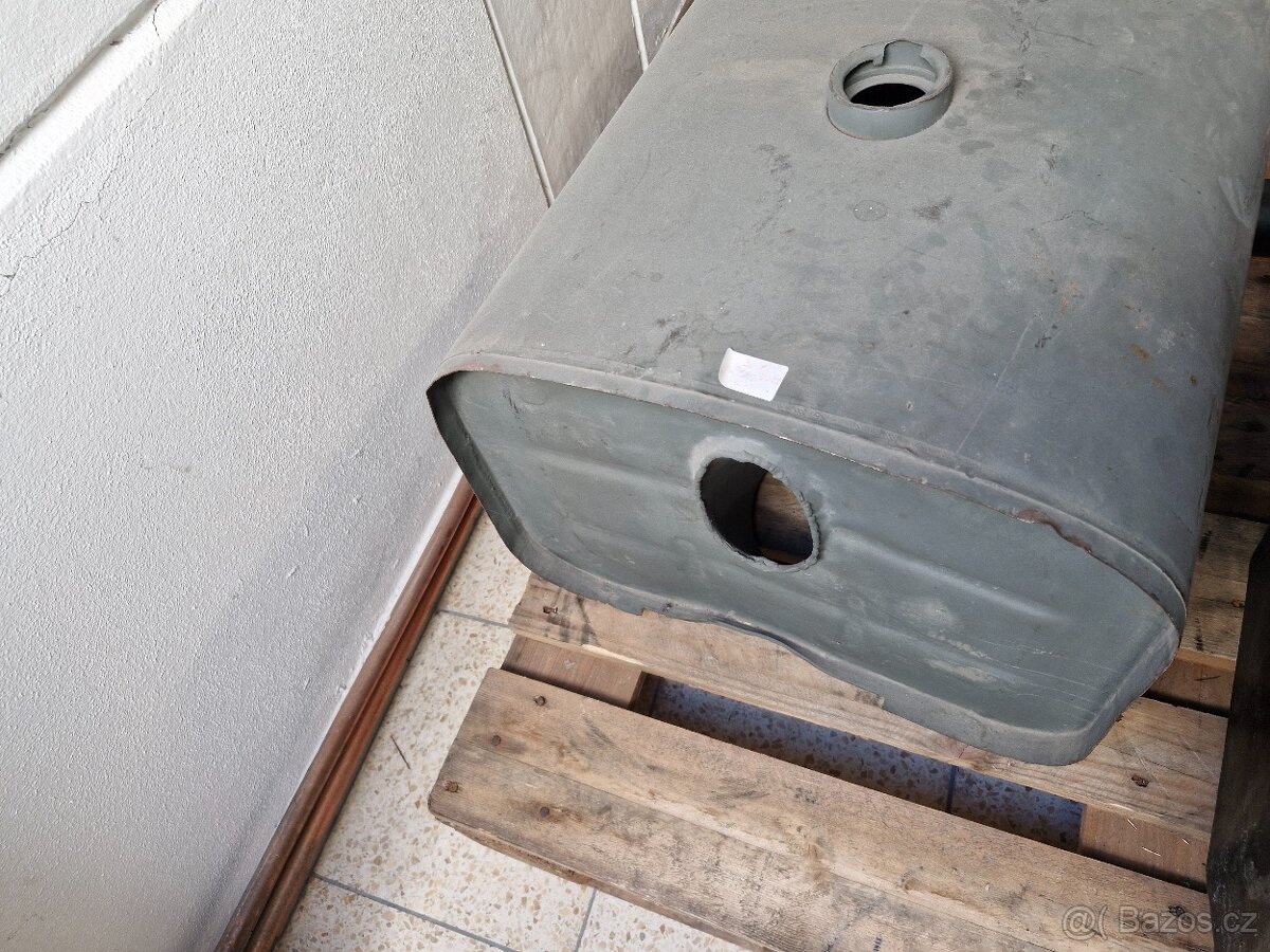 Nádrž na Zetor 4011 - 5511 - 2