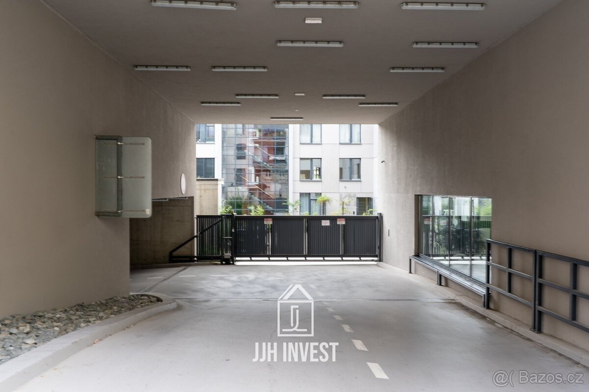 Pronájem garážového stání 15 m², Praha - Smíchov - 2