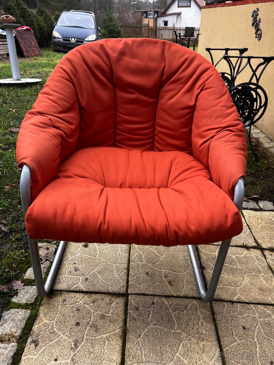 Souprava gauče a křesel - 2