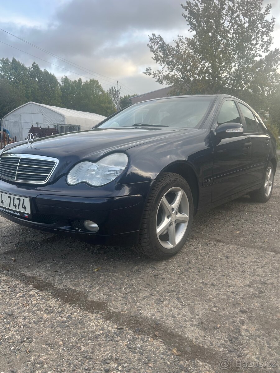 Mercedes-benz 203 c200 cdi - 2