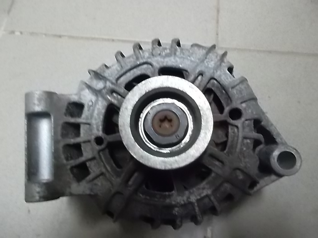 Alternátor Ford VALEO TG12C087 - 2