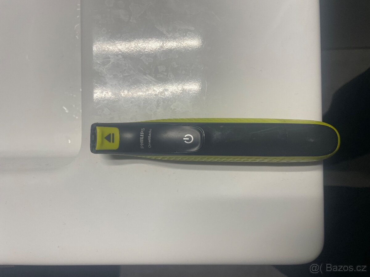 One Blade + nabíječka - 2