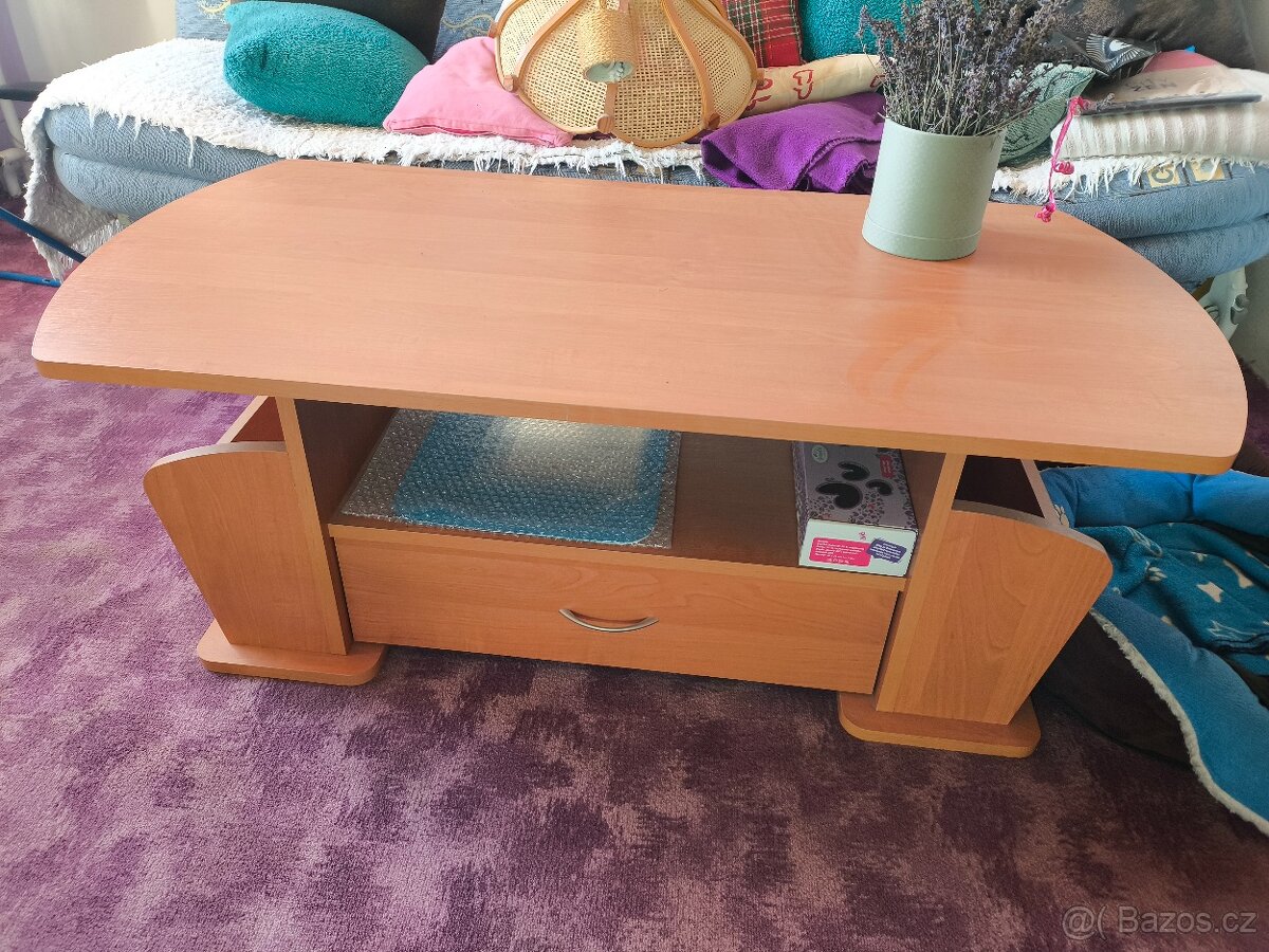 Stolek do obývacího pokoje - 2