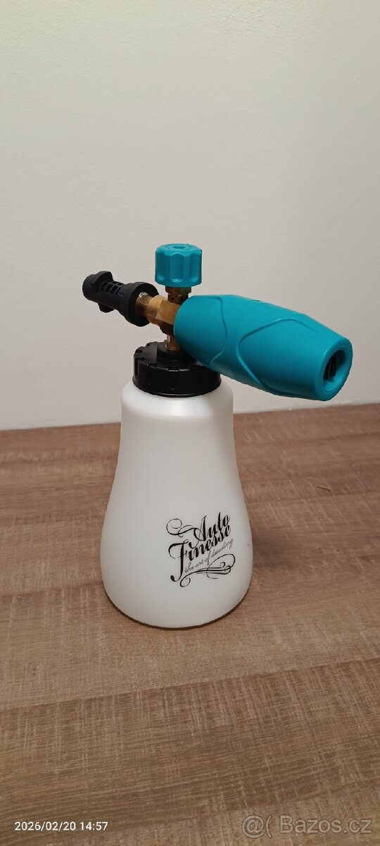 Napěňovač na mytí auta - 2