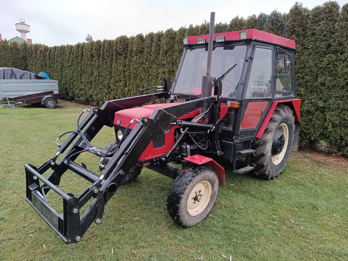 AKCE - Nový čelní nakladač TUR 3 - 2