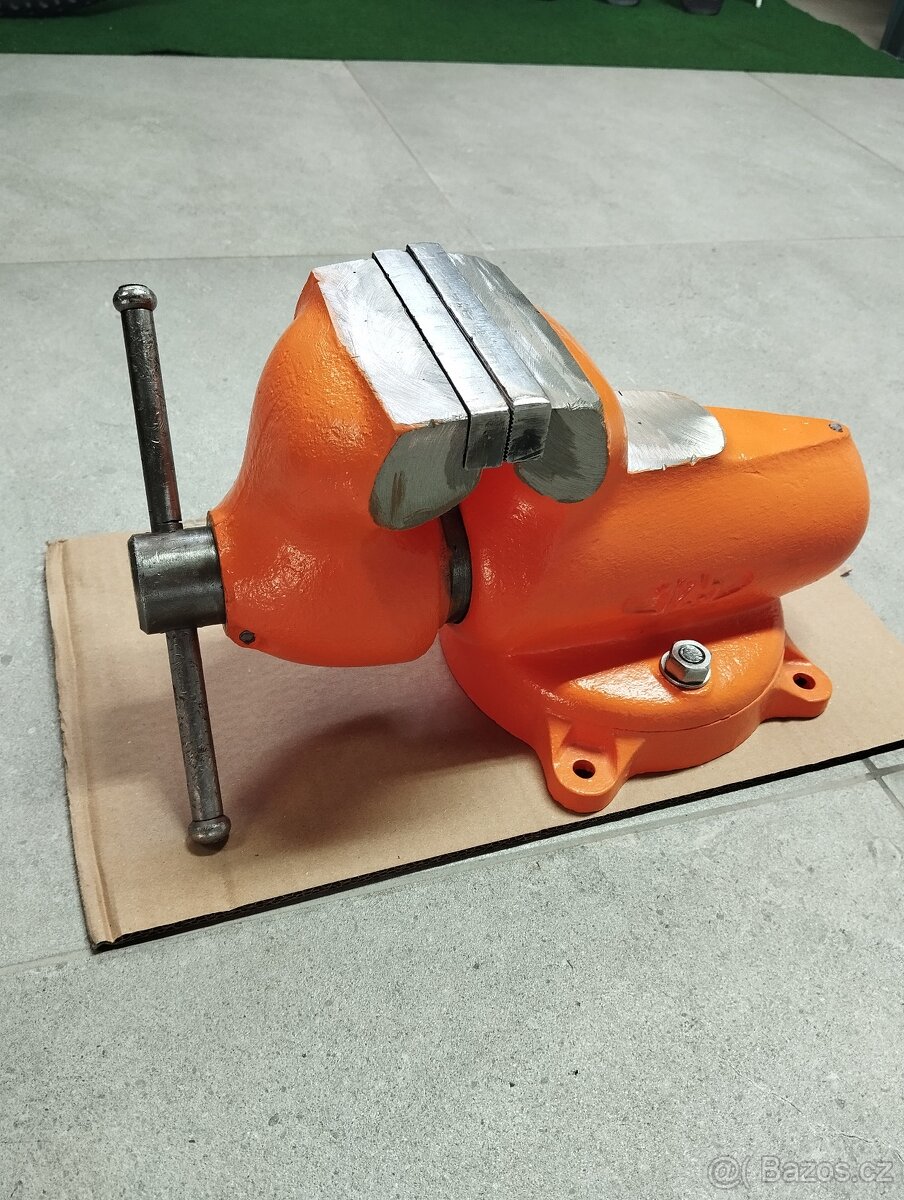 Svěrák York 125 - 2