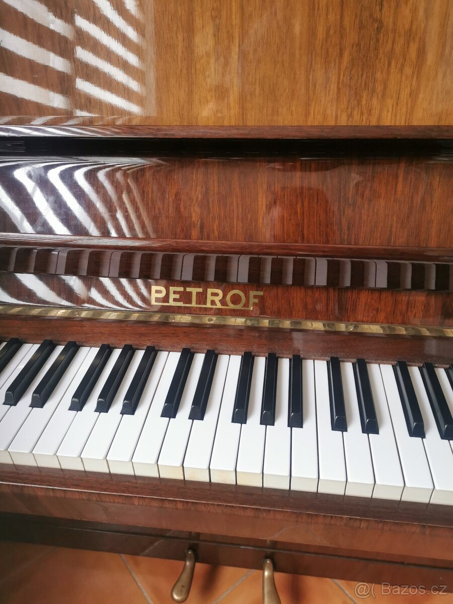 Piano Petrof - 2