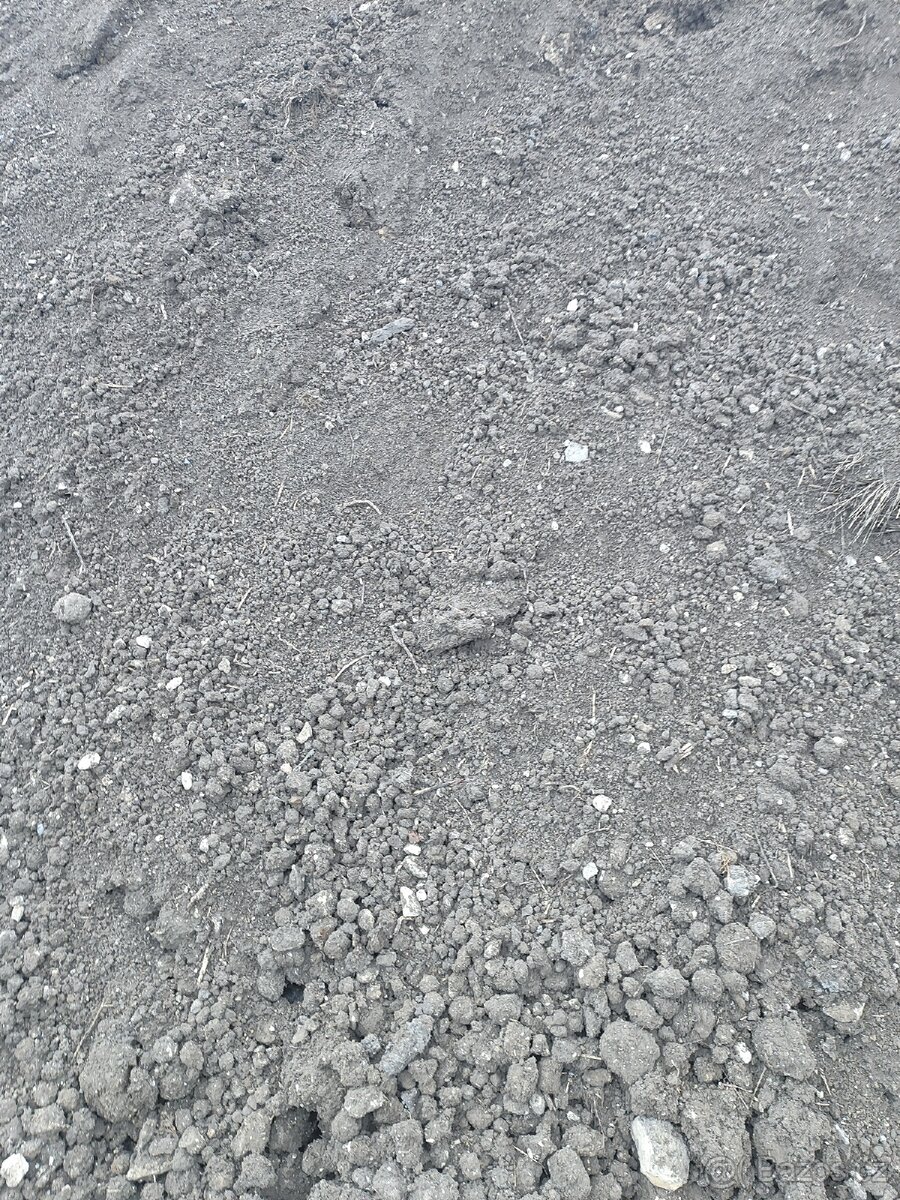 Zemina, kompost, substrát - 2