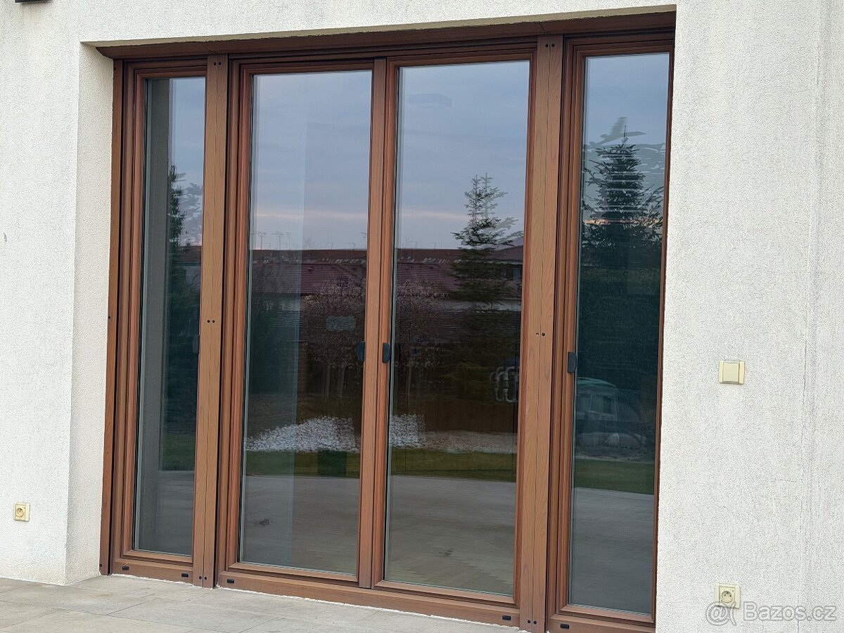 okna včetně elektrických rolet - 2