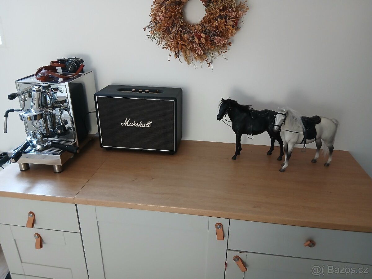 1/6 kůň figurka. MR.Z. - 2