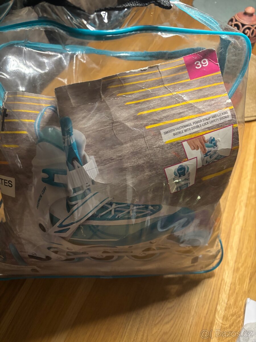 Prodám dětské lední brusle vel. 39 - 2