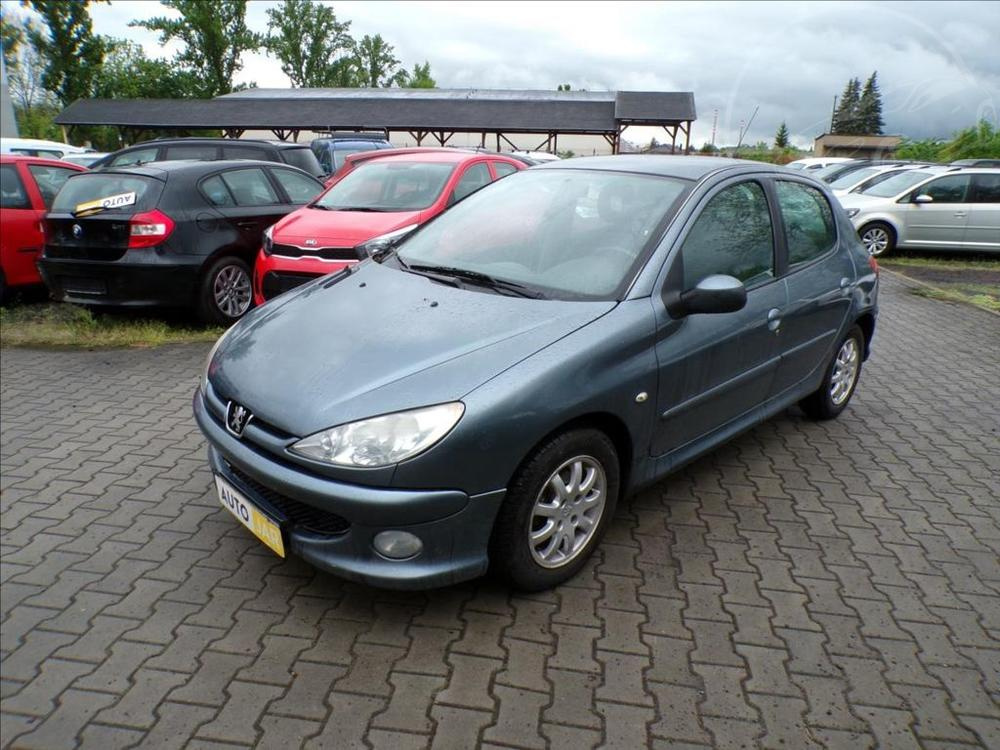 Peugeot 206 1,4 i - 2