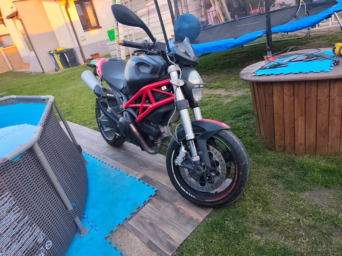 Ducati Monster 696 2008 - 2