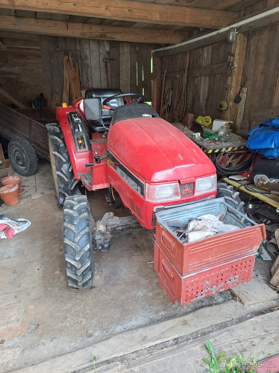 Mitsubishi MT205D - 2