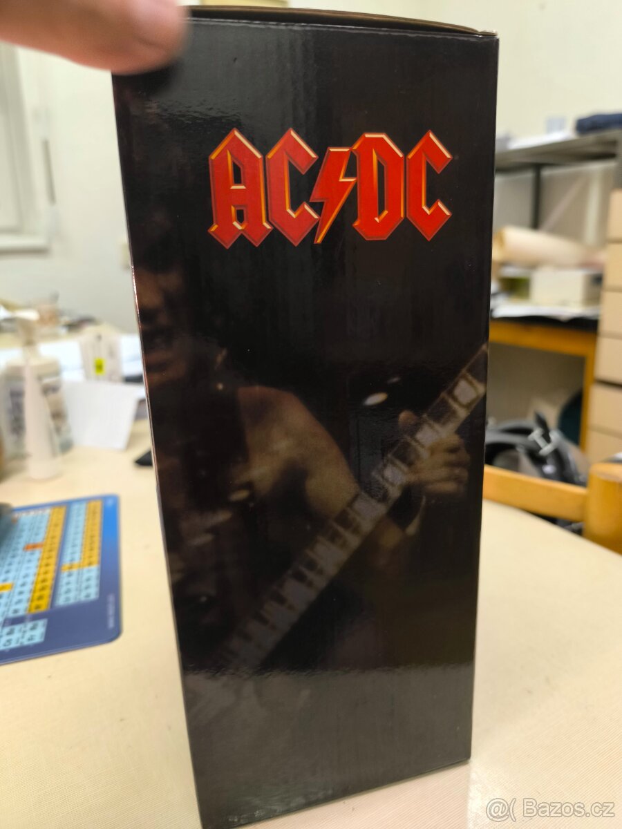 Figurka Angus Young limitovaná edice ,, - 2
