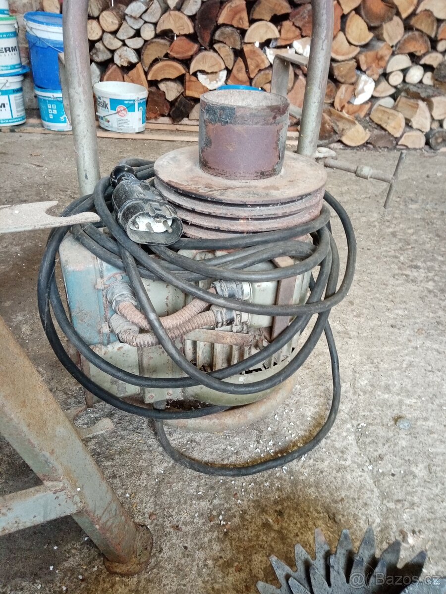 Šrotovnik na obilí - 2