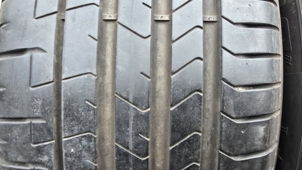Letní pneu 245/45/18 Pirelli - 2