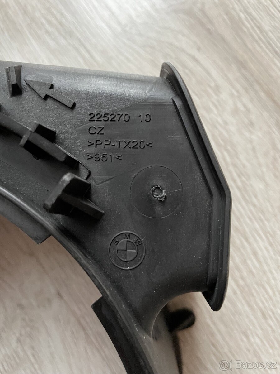 Držák vnitřního ventilátoru BMW E9X - 2