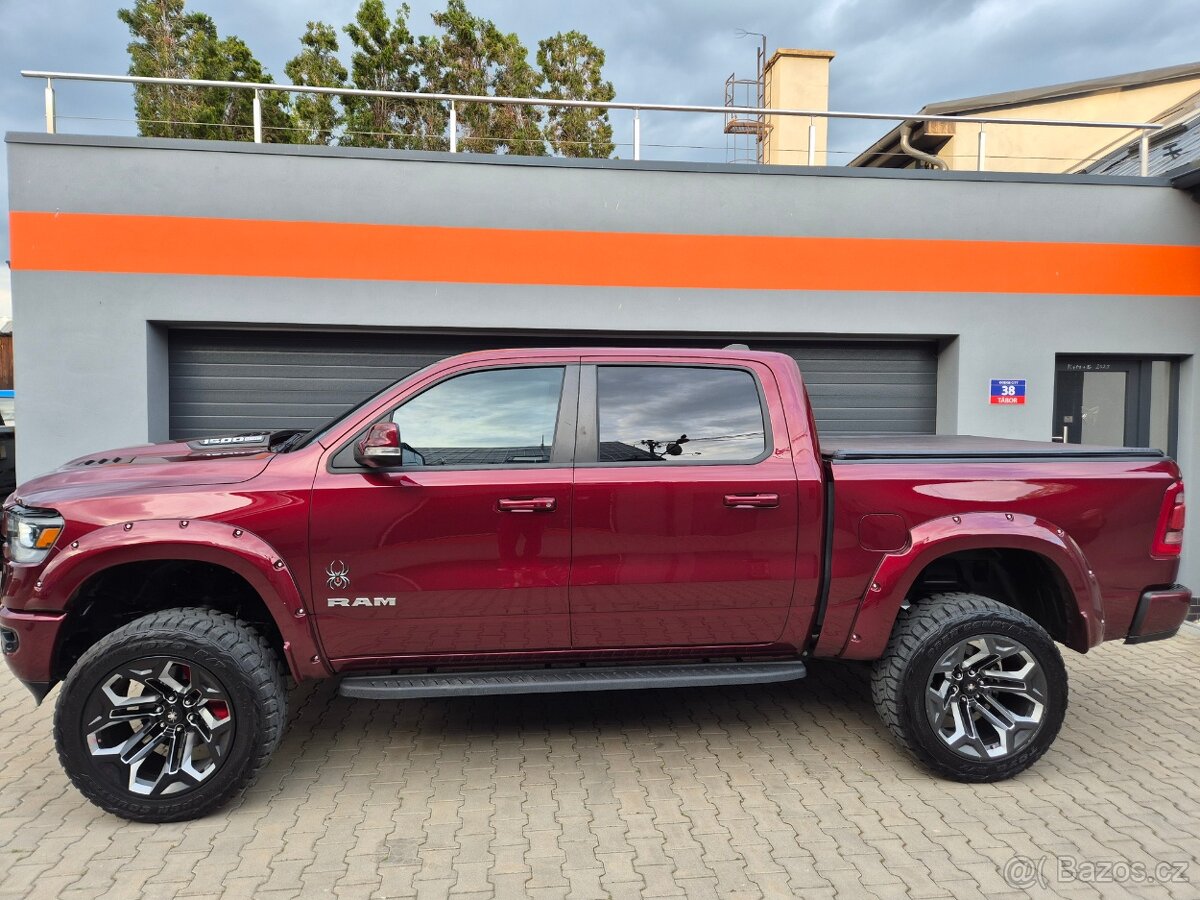 DODGE RAM 1500 5,7 HEMI BLACK WIDOW 31000km