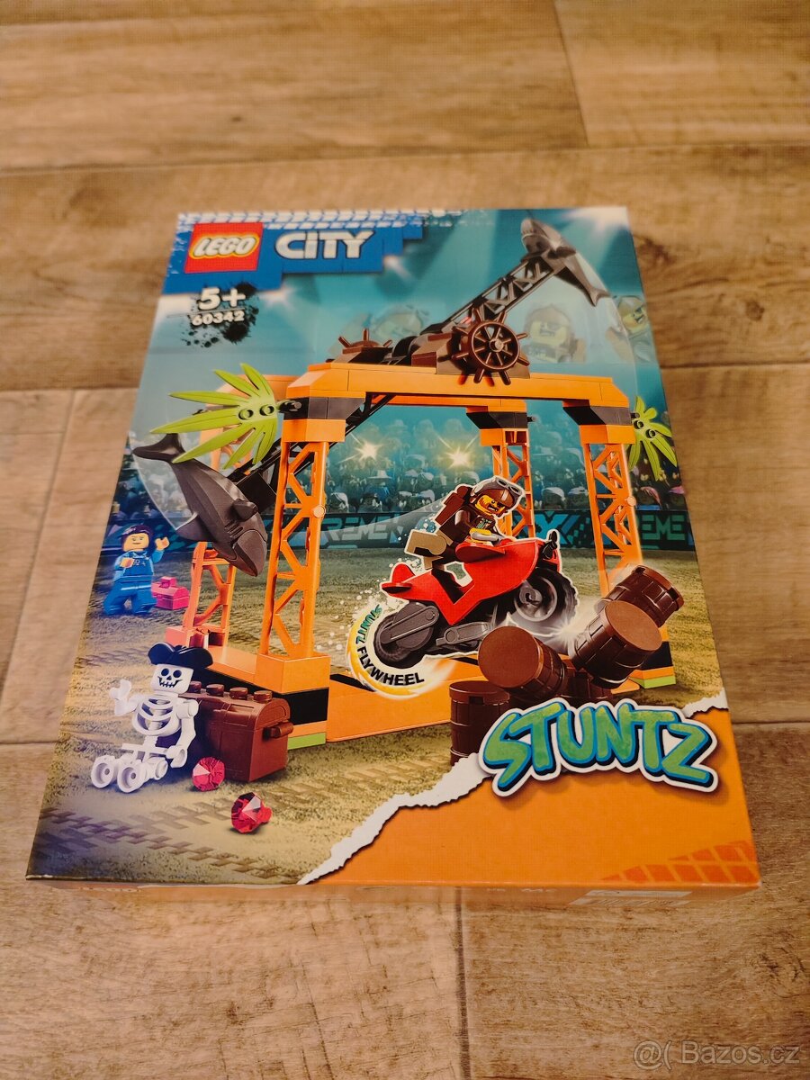 Nové LEGO 60342 Žraločí kaskadérská výzva - 2