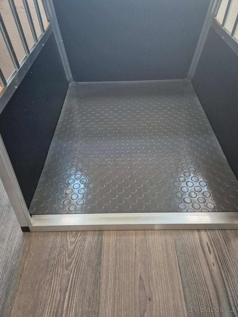 Hliníková klec - 2