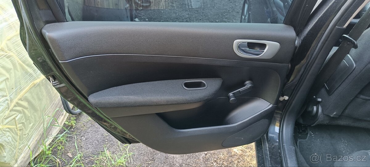 Levé zadní dveře Peugeot 307 Break - 2