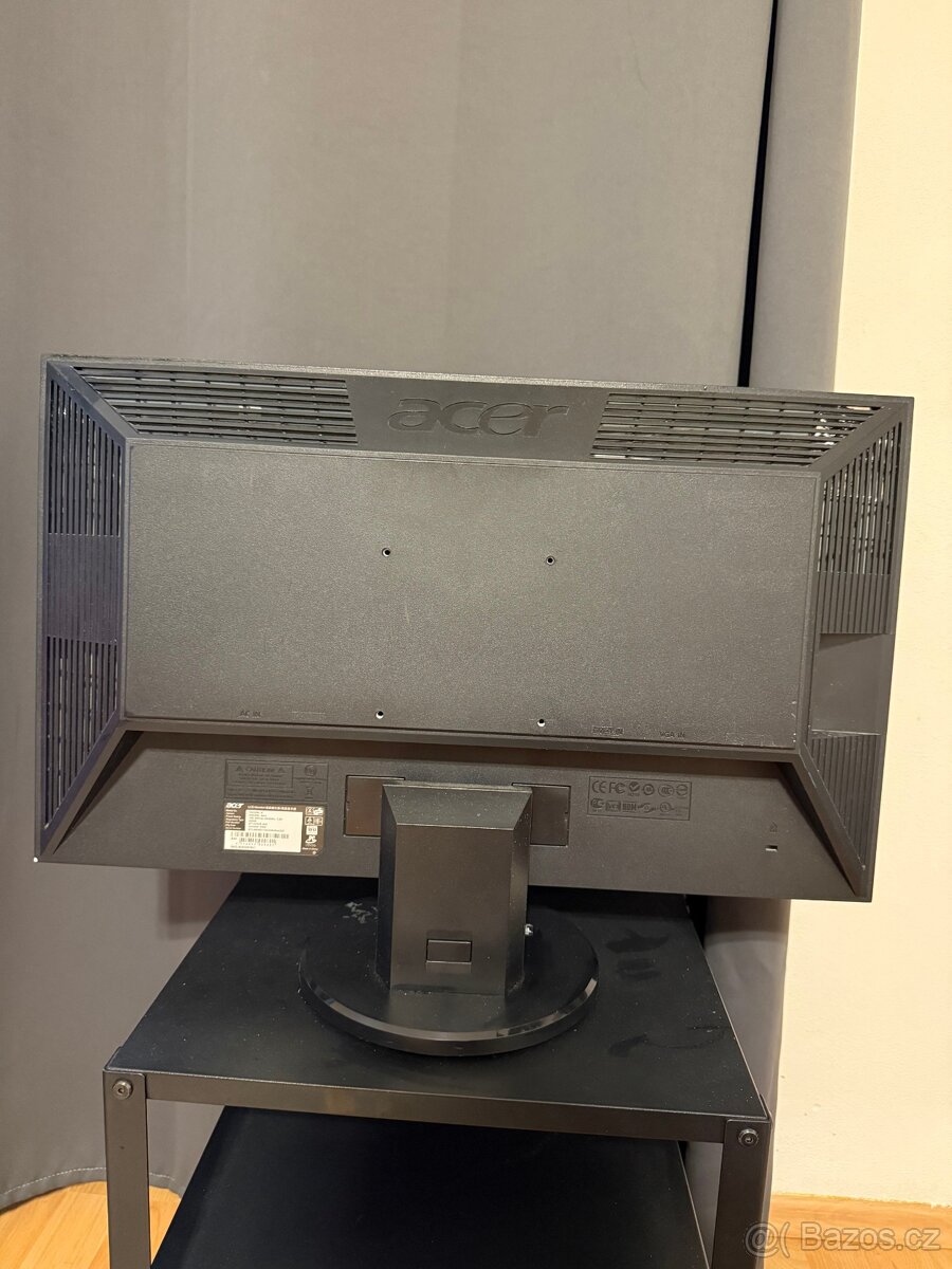 ACER LCD MONITOR - 2